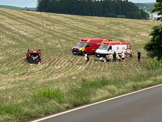 Cinco jovens ficam feridos em grave acidente na PR-562 em Coronel Vivida