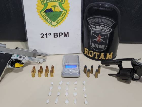 PM prende dois homens por tráfico de drogas e posse de armas de fogo em Francisco Beltrão