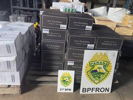 BPFRON e 21°BPM apreendem bebidas estrangeiras em depósito em Planalto