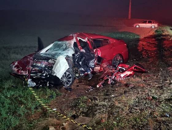 Homem morre em grave acidente envolvendo caminhão e GM Cruze na PR-566 em Francisco Beltrão