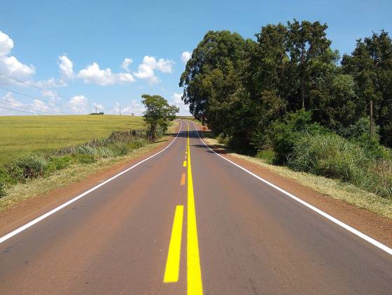 Rodovia entre Dois Vizinhos e São Jorge do Oeste recebe reforço de segurança viária