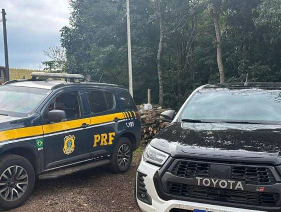 PRF recupera duas caminhonetes furtadas no sudoeste do Paraná