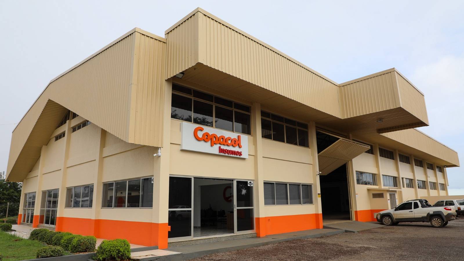 Copacol conta com nova Unidade de Insumos em Barracão