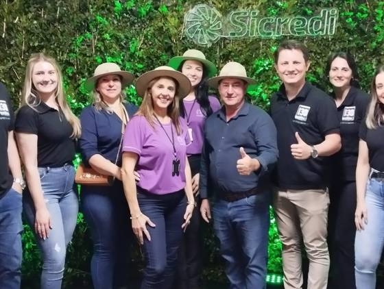 Pinhal de São Bento prestigia Empresárias Pinhalenses na 1ª Expo Jovens Empreendedoras de Ampére
