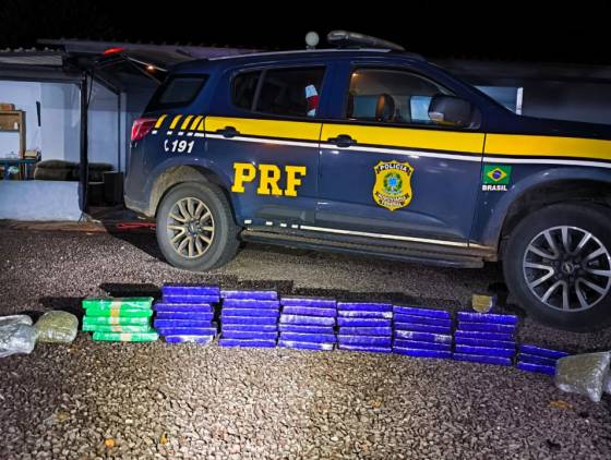 PRF apreende veículo com mais de 30 quilos de maconha em Realeza