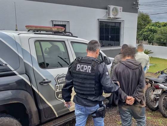 Polícia Civil prende suspeitos de furto em Ampére