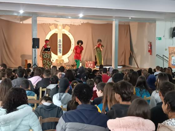 Espetáculo "Karingana ua Karingana!" chega a Pinhal de São Bento promovendo cultura e alegria