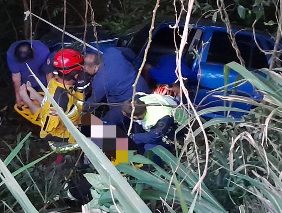 Mulher fica ferida após se envolver em acidente de trânsito em Barracão