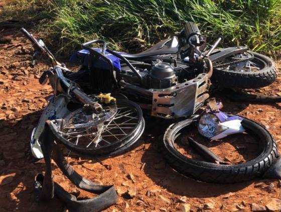 Motociclista fica gravemente ferido em acidente com caminhão, na PR 483