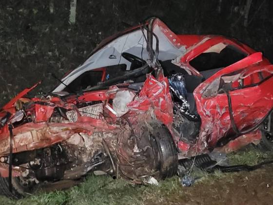 Grave acidente na PR-281 deixa uma vítima fatal e duas feridas em Chopinzinho
