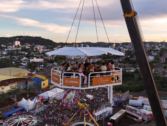 Cresol comemora sucesso da Onda Laranja na Expobel