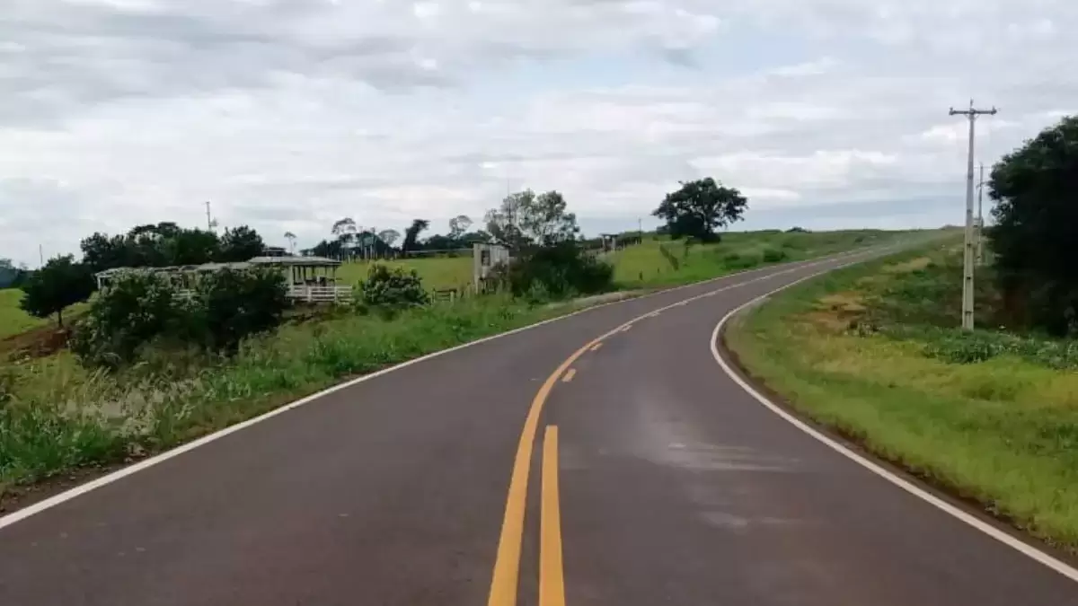 PR-475, na região Sudoeste do Paraná, recebe nova sinalização