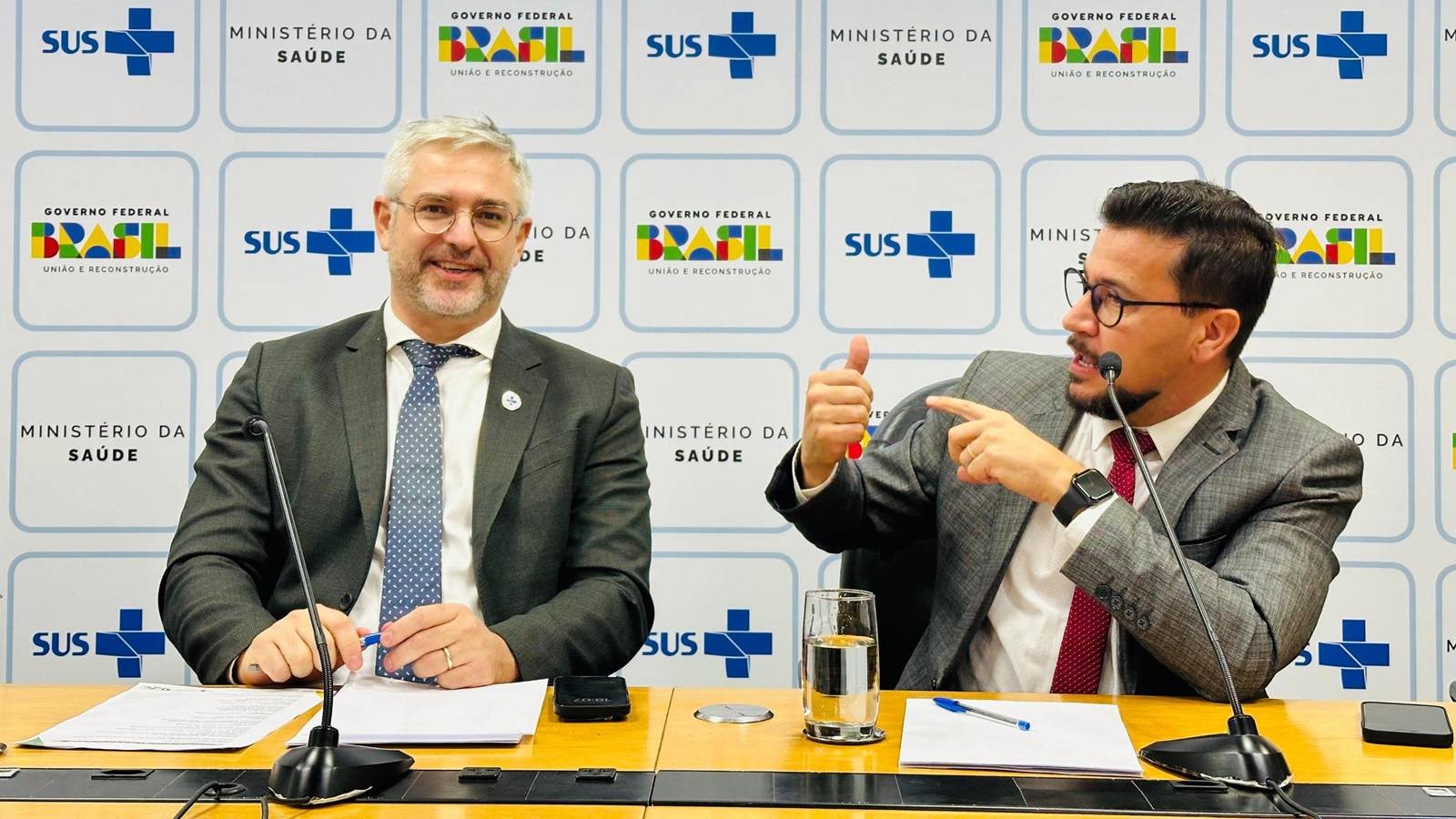 Ministro da Saúde recebe deputado Arilson e comitiva de prefeitos paranaenses