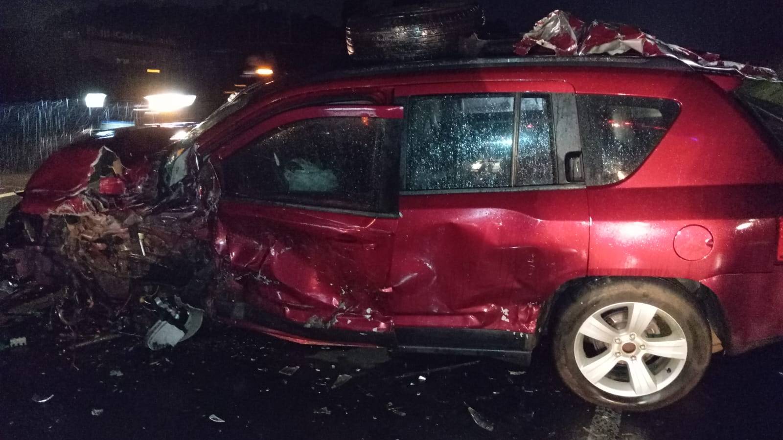 Colisão entre três veículos deixa seis pessoas feridas na BR-158 em Pato Branco