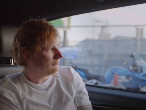 Ed Sheeran abre vida pessoal na série documental A Soma de Tudo; veja trailer