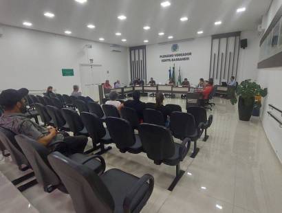 Votação rápida e sem debate amplia cargos comissionados em Bom Jesus do Sul, sugere questionamentos