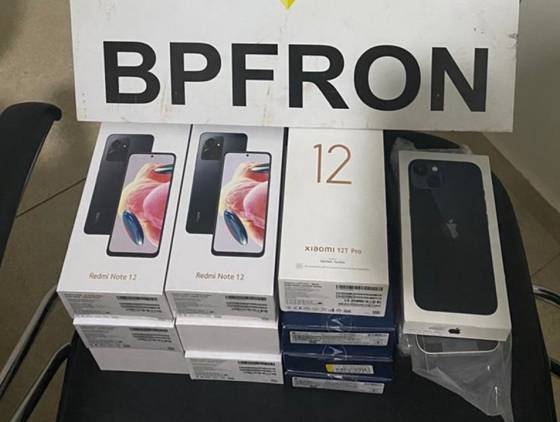 BPFron apreende celulares em ônibus interestadual na cidade de Realeza