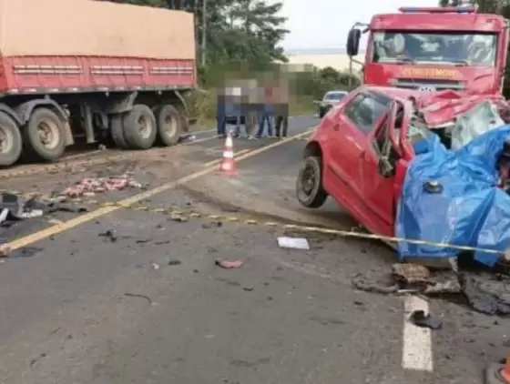 Grave acidente na PR-438 resulta em duas vítimas fatais