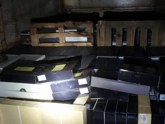 PRF apreende camarões contrabandeados e vinhos trazidos ilegalmente da Argentina na BR-282