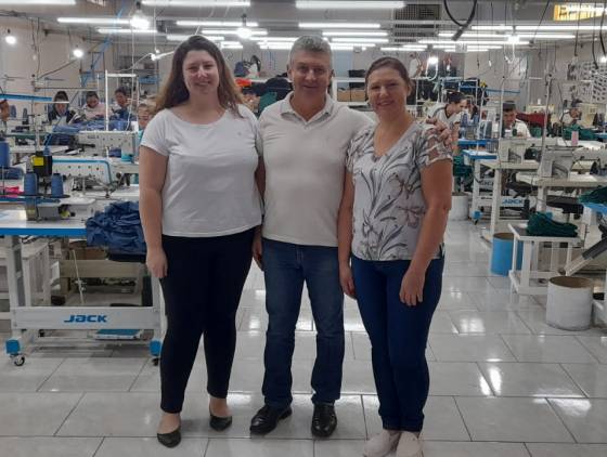 Administração Municipal de Salgado Filho visita empresa Pfeiffer Confecções